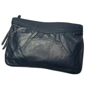 Vintage 1970's 80's Navy Blue Vinyl Zipper Clutch